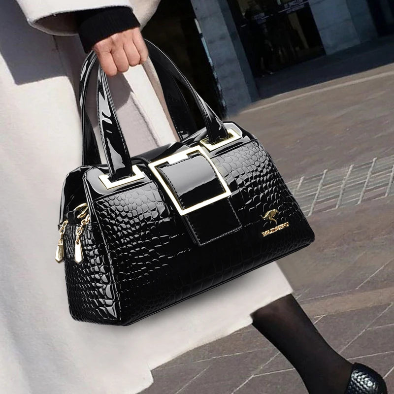 👜 Titre :

Sac à main de luxe matelassé – Grande capacité, 2 compartiments – Élégant et pratique pour femmes modernes