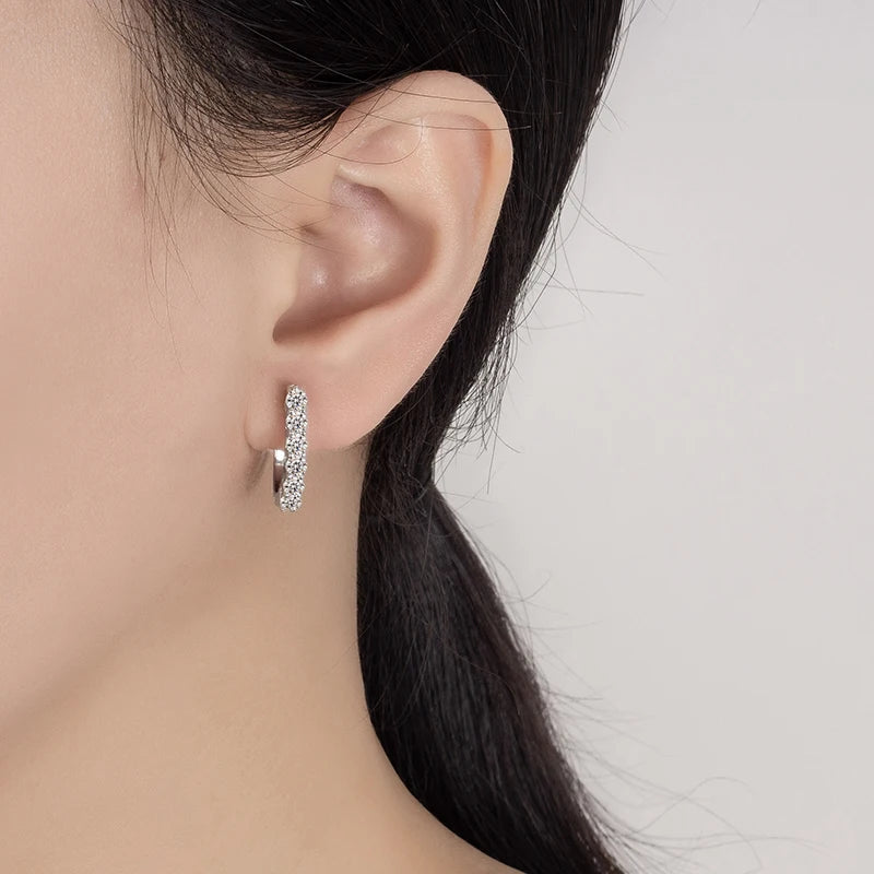 Boucles d’Oreilles Élégantes en Argent 925 – Moissanite 1.3 Carat | Bijoux de Luxe Étincelants et Intemporels