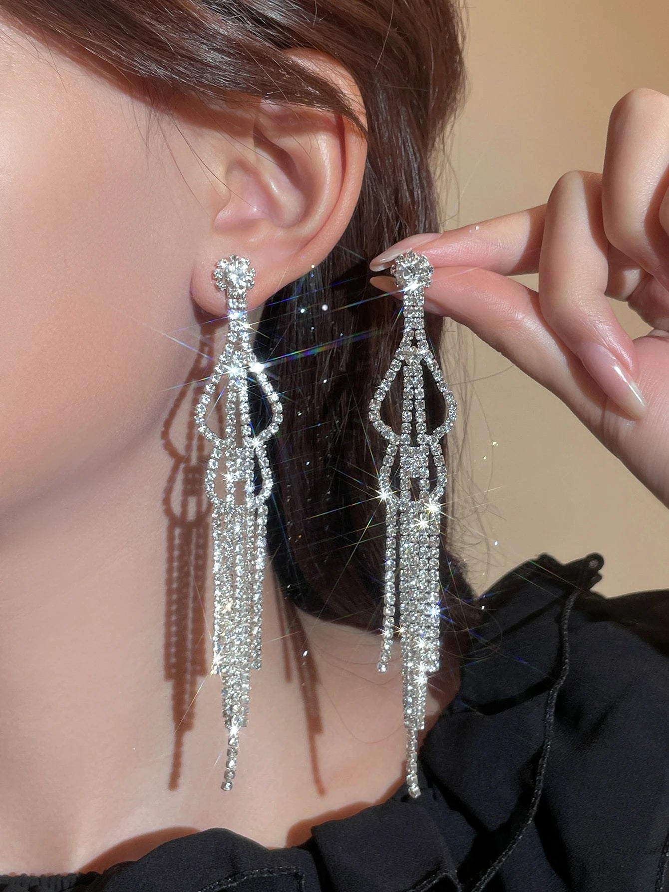 Boucles d’Oreilles Cristal Élégantes – Longues & Scintillantes | Spécial Soirée, Mariage & Événements – Le Monde de Cindy