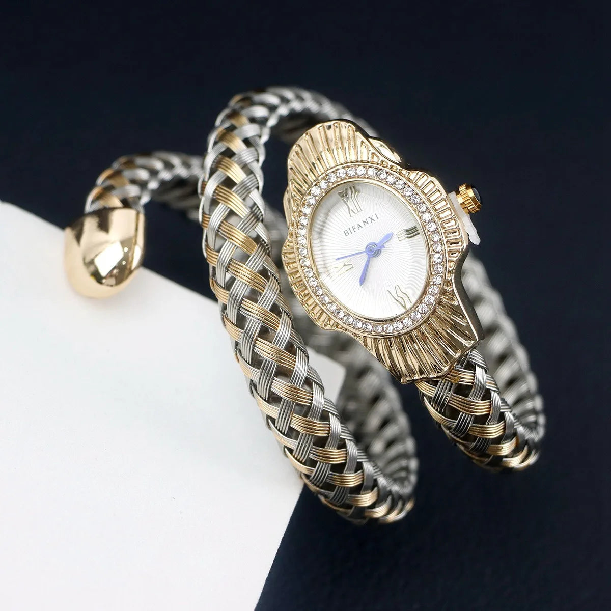 Montre Femme Serpent Élégante – Design Unique avec Pierre Bleue | Style Rétro & Luxe Intemporel