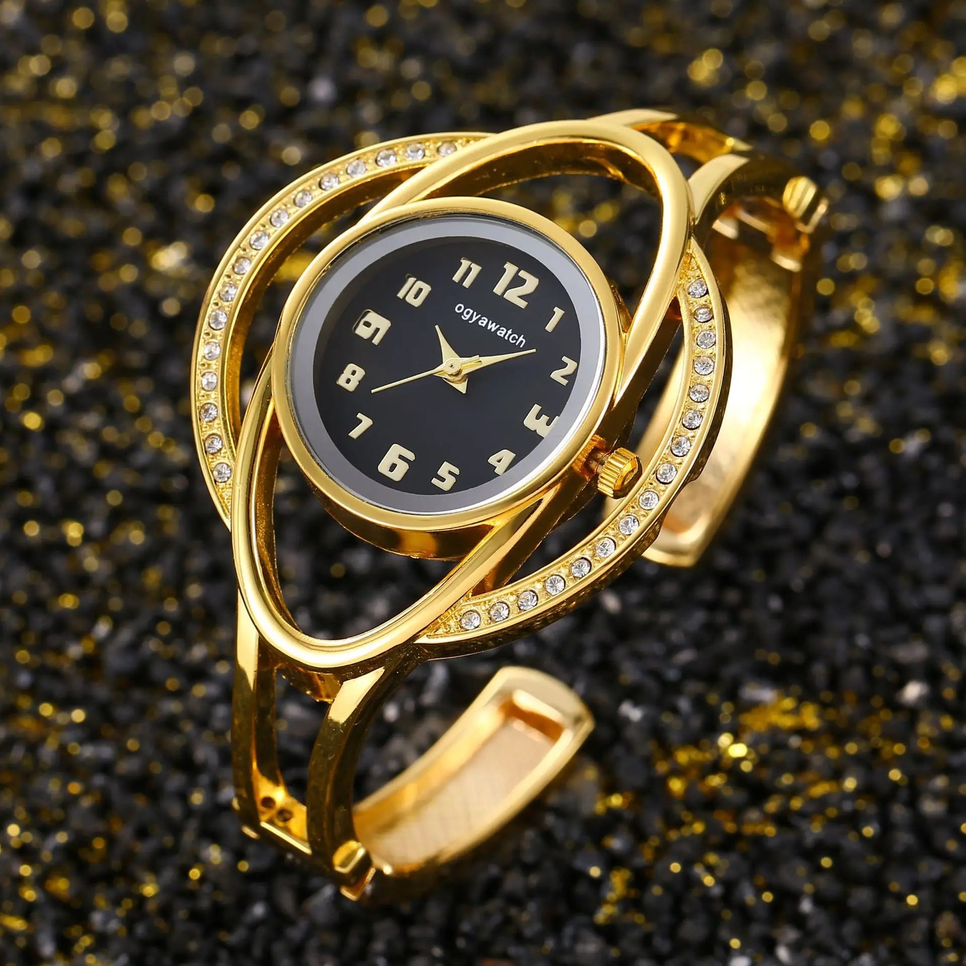 Montre bracelet dorée “Lumière d’Or” – Élégance moderne et raffinement intemporel