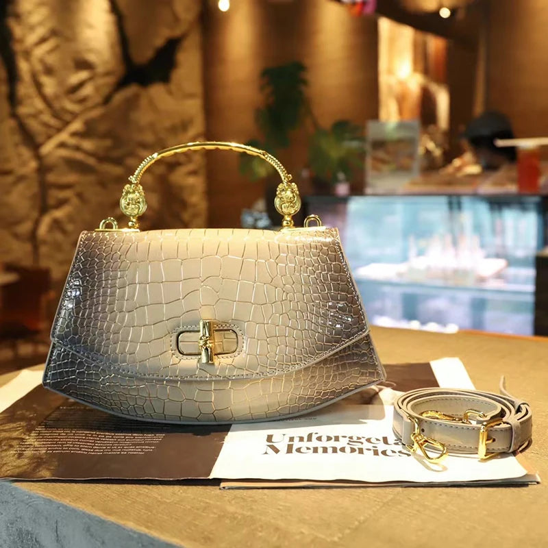 Sac à Main Femme en Cuir Véritable – Motif Crocodile Chic | Sac Bandoulière Élégant & Compact, Style Luxe 2024