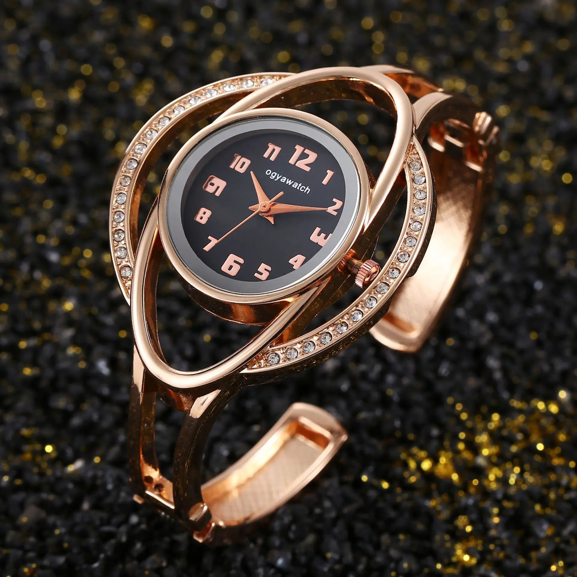 Montre bracelet dorée “Lumière d’Or” – Élégance moderne et raffinement intemporel