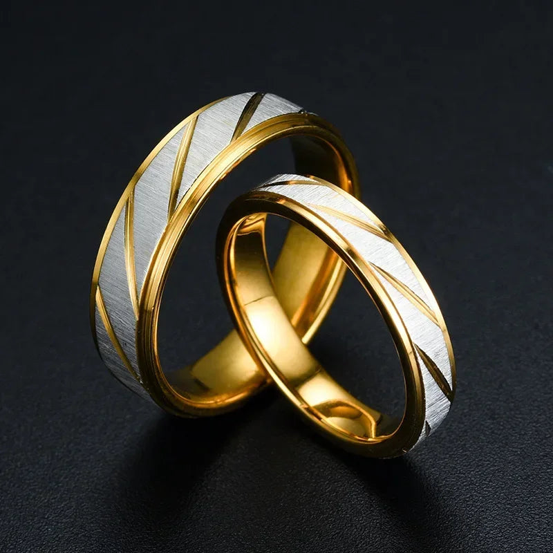 Bague Ondes d’Or – Acier Inoxydable Élégant, Alliance ou Bijou Mixte