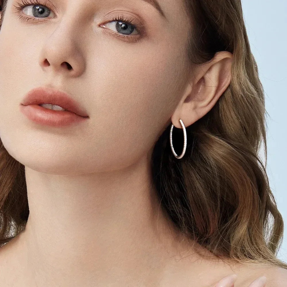 Créoles de Luxe en Argent 925 & Or Blanc 18K – Boucles d’Oreilles Moissanite Étincelantes | Élégance Intemporelle et Raffinement Féminin