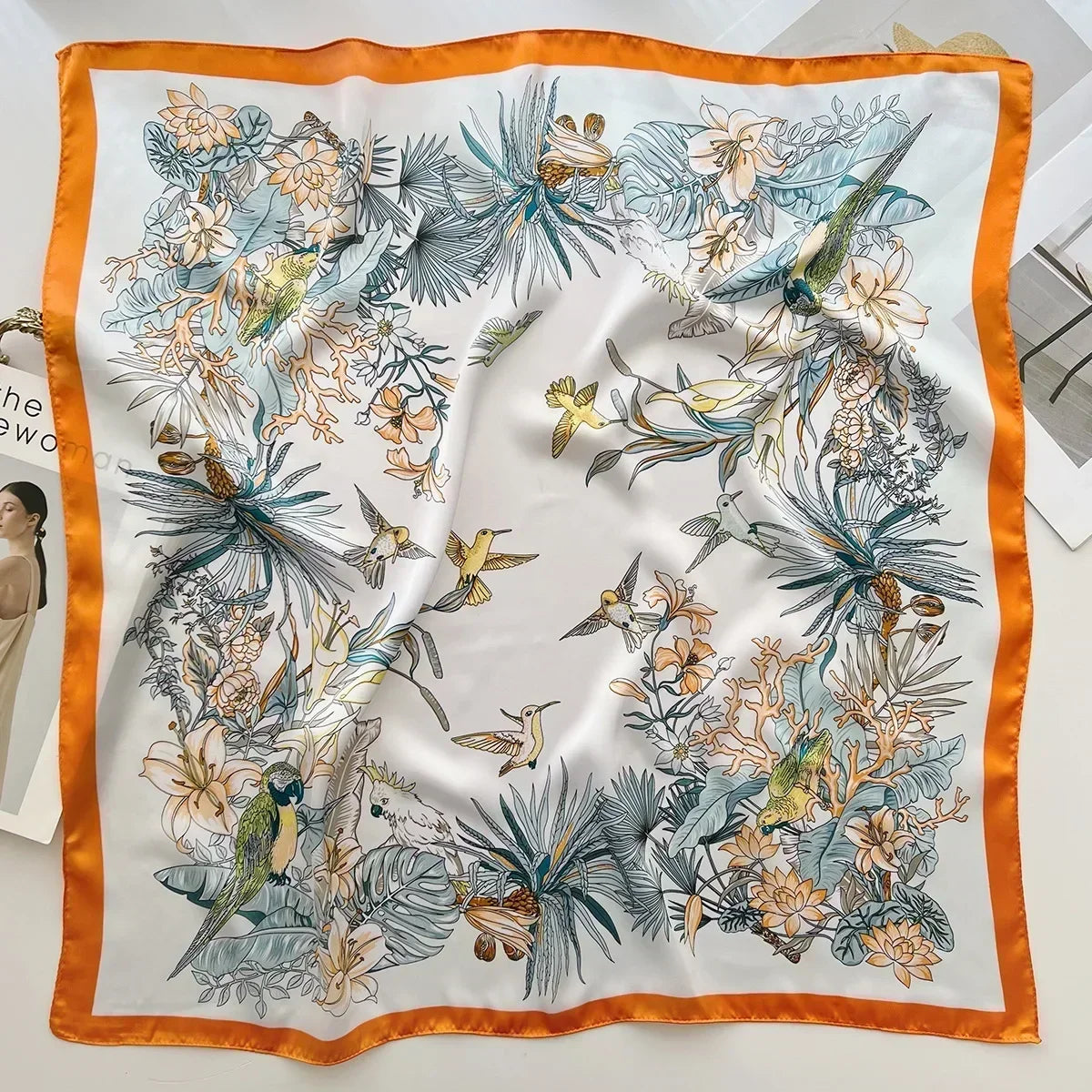 Foulard Carré Satiné Femme – Imprimé Élégant Style Soie | Accessoire Chic pour Cheveux, Cou ou Sac à Main