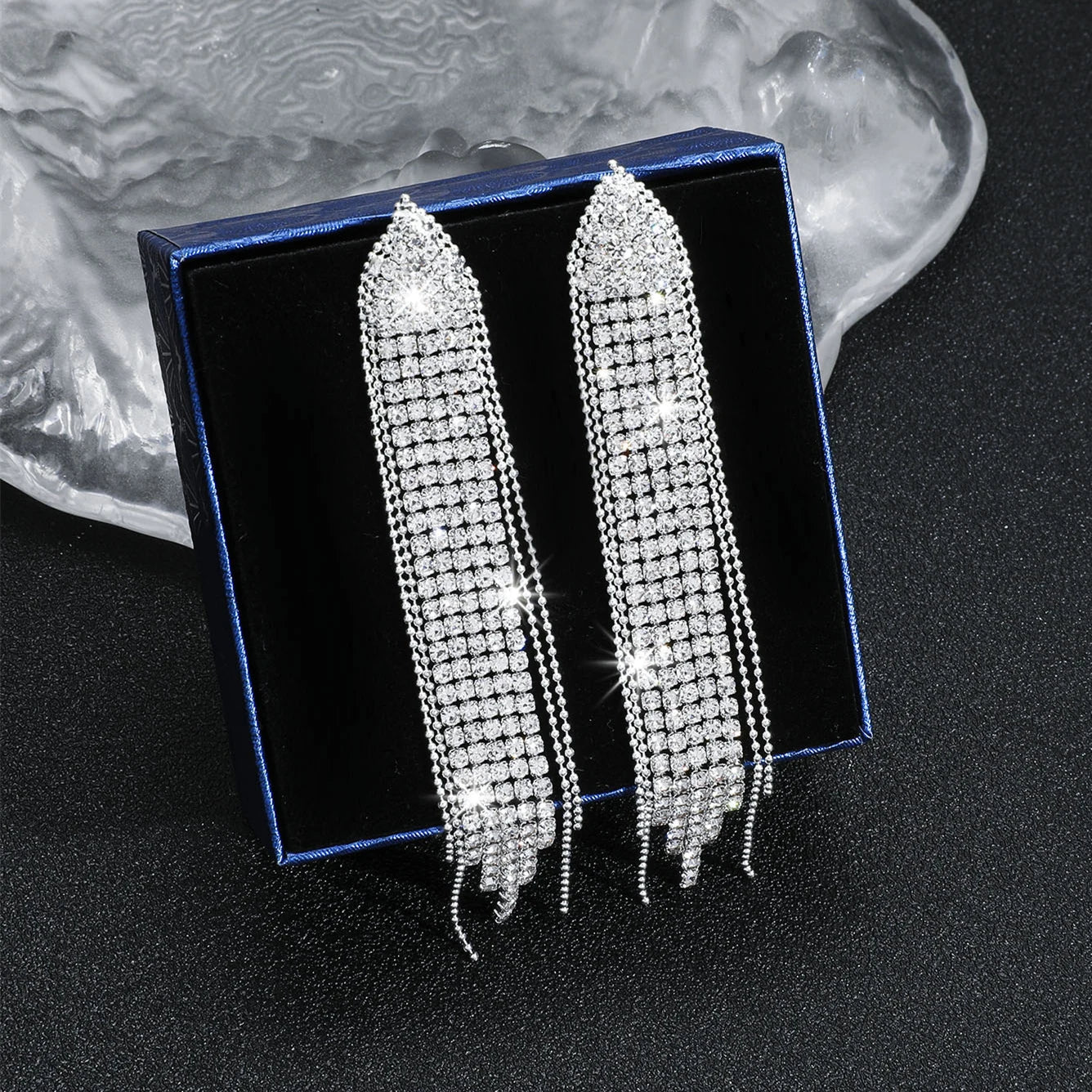 Boucles d’Oreilles Cristal Élégantes – Longues & Scintillantes | Spécial Soirée, Mariage & Événements – Le Monde de Cindy