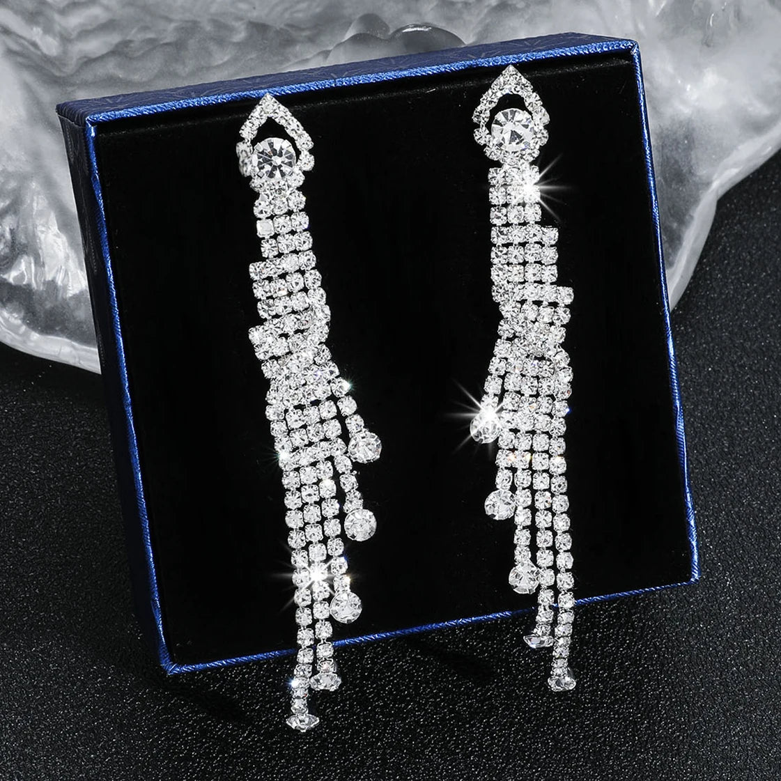 Boucles d’Oreilles Cristal Élégantes – Longues & Scintillantes | Spécial Soirée, Mariage & Événements – Le Monde de Cindy
