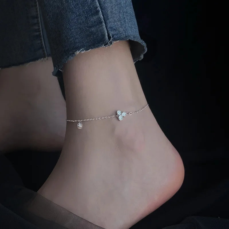 Bracelet de Cheville Femme en Argent 925 – Chaîne Éclatante avec Cristaux Zirconium | Bijou Élégant et Raffiné pour l’Été