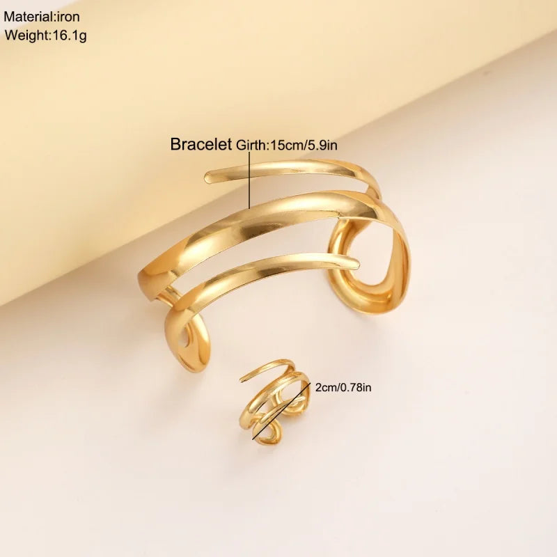 💎 Titre :

Bracelet ouvert doré géométrique – bijou chic et minimaliste pour femme