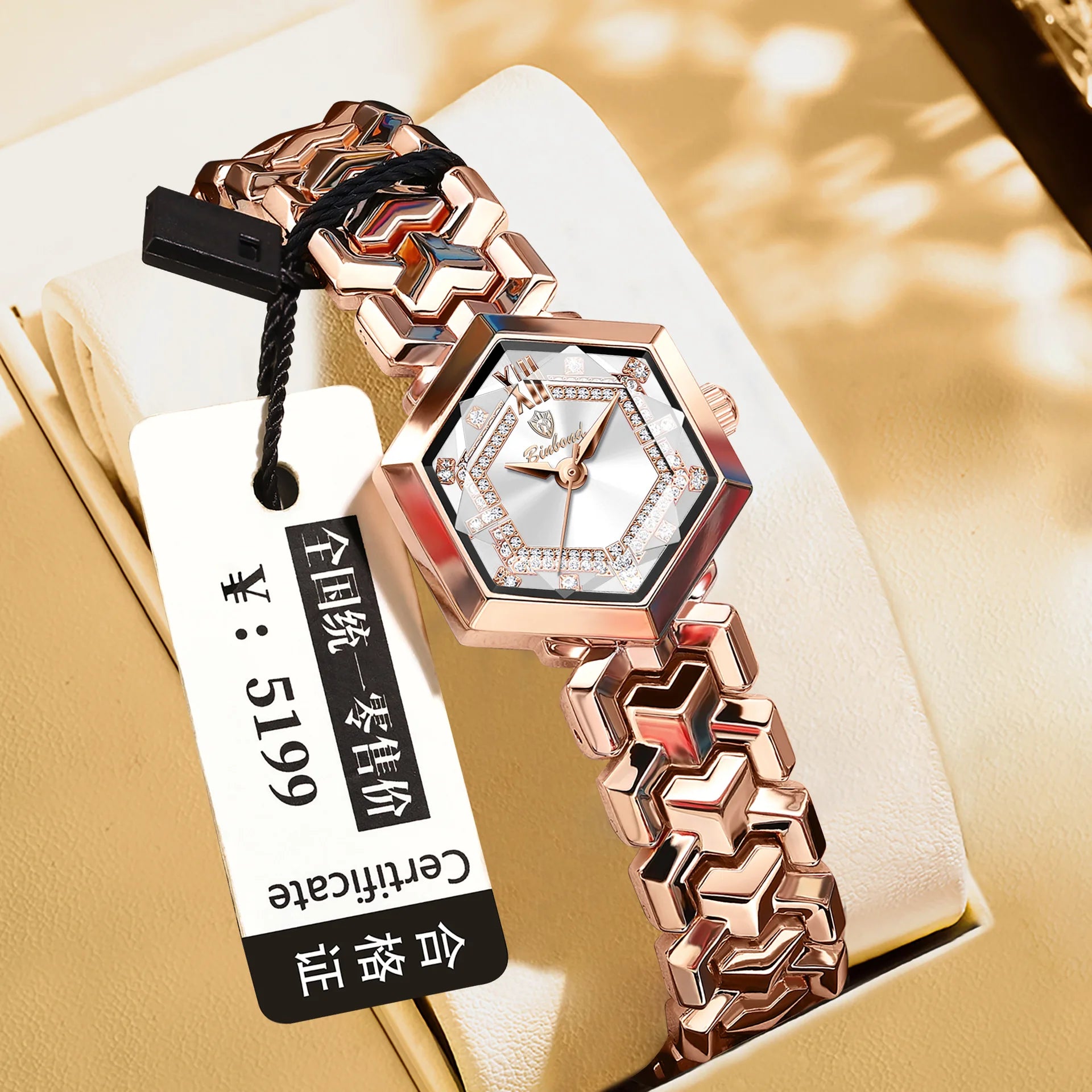 Montre Femme UTHAI CQ0435 – Design Hexagonal Élégant, Verre Stéréoscopique, Étanche & Luxueuse