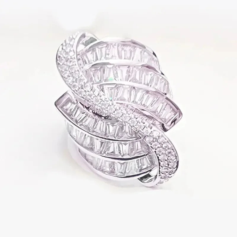 Bague Élégance Cristal – Design Géométrique Luxueux & Brillance Intemporelle