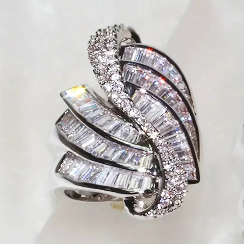 Bague Élégance Cristal – Design Géométrique Luxueux & Brillance Intemporelle