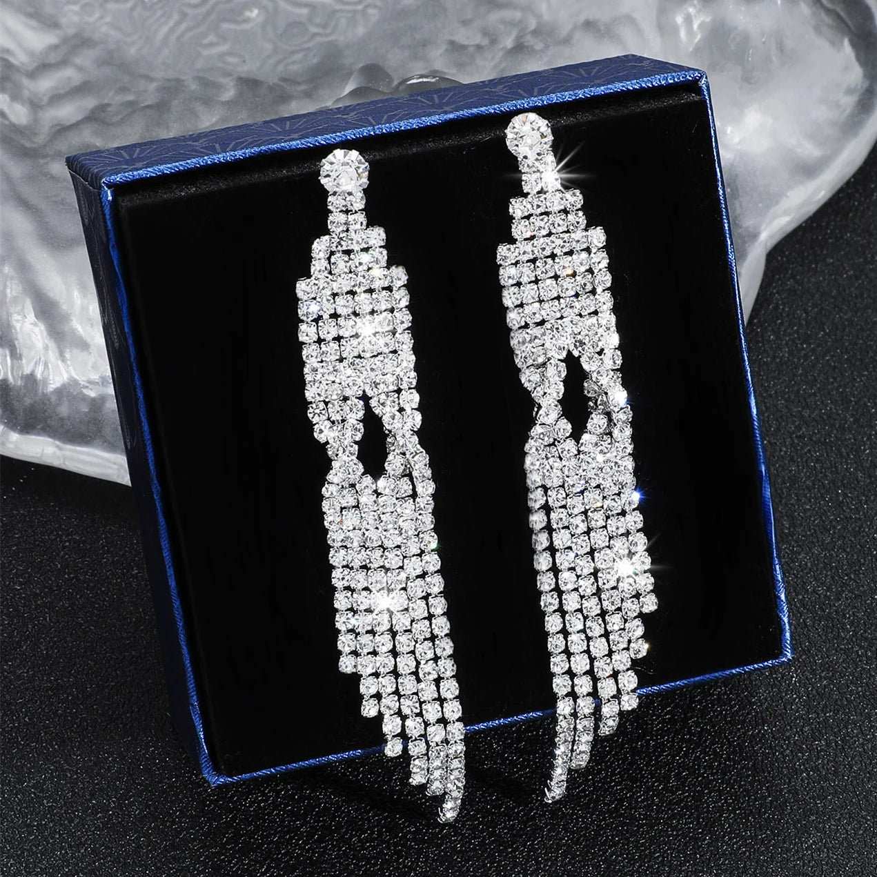 Boucles d’Oreilles Cristal Élégantes – Longues & Scintillantes | Spécial Soirée, Mariage & Événements – Le Monde de Cindy