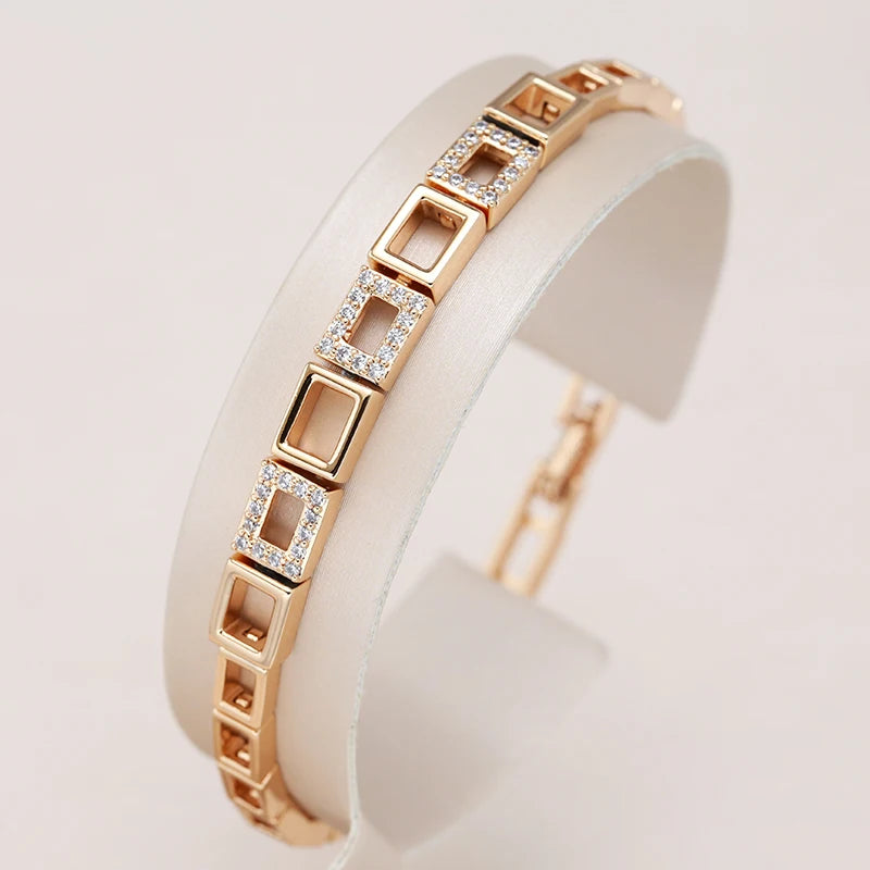 Bracelet à Maillons Carrés Plaqué Or Rose – Zircons Éclatants | Bijou de Luxe Féminin Élégant et Intemporel