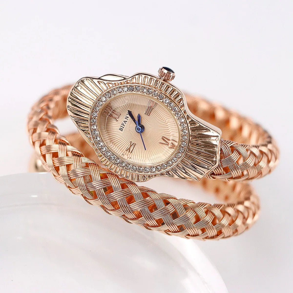 Montre Femme Serpent Élégante – Design Unique avec Pierre Bleue | Style Rétro & Luxe Intemporel