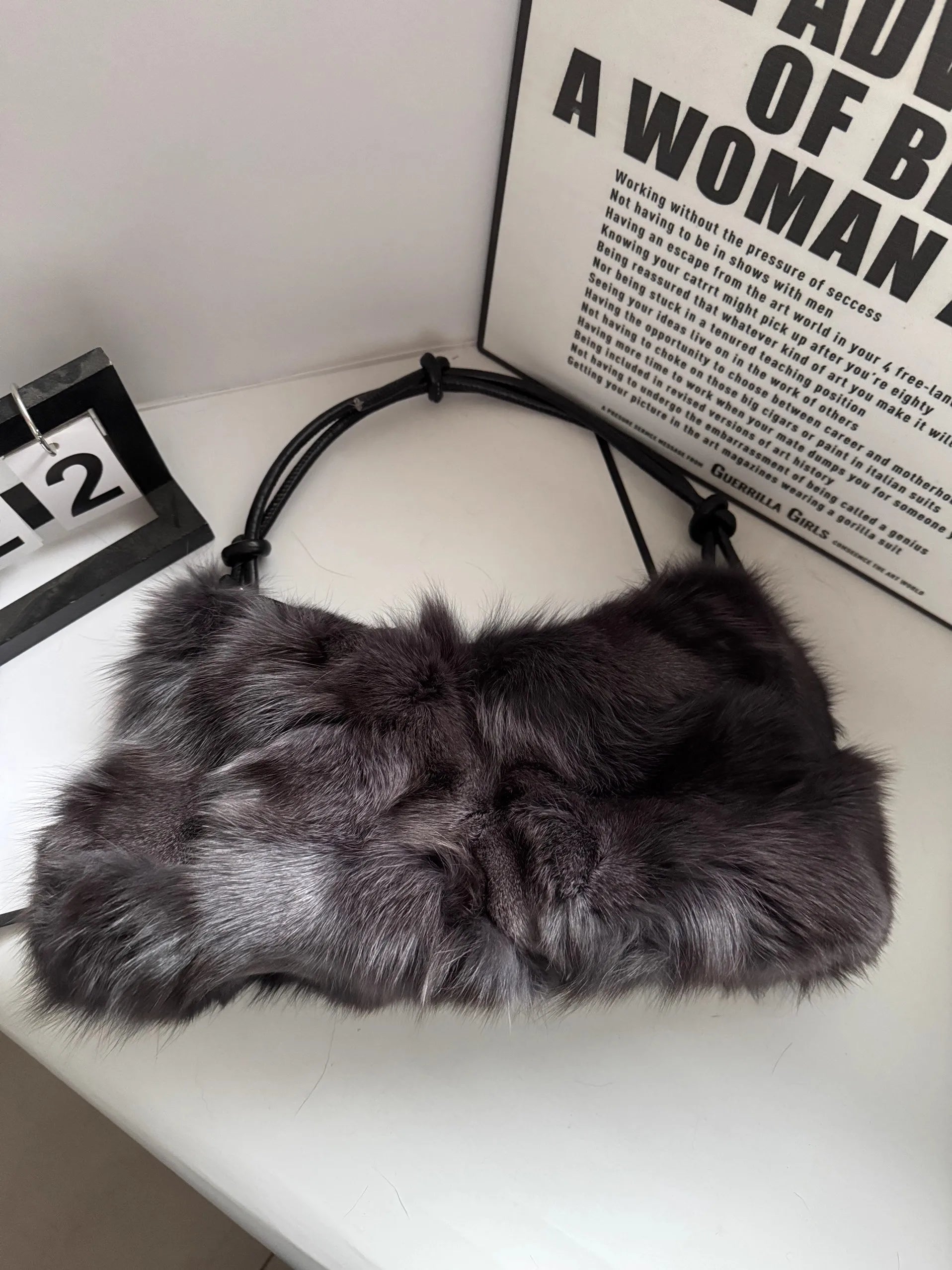 Sac à Main d’Hiver en Fausse Fourrure – Élégance & Douceur | Sac Bandoulière Femme Chic et Tendance