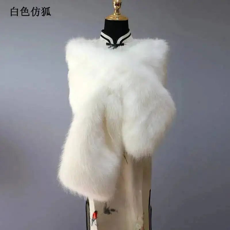 Châle Luxe Femme en Fausse Fourrure – Écharpe Douce et Élégante | Idéal Mariage, Soirée ou Hiver Chic