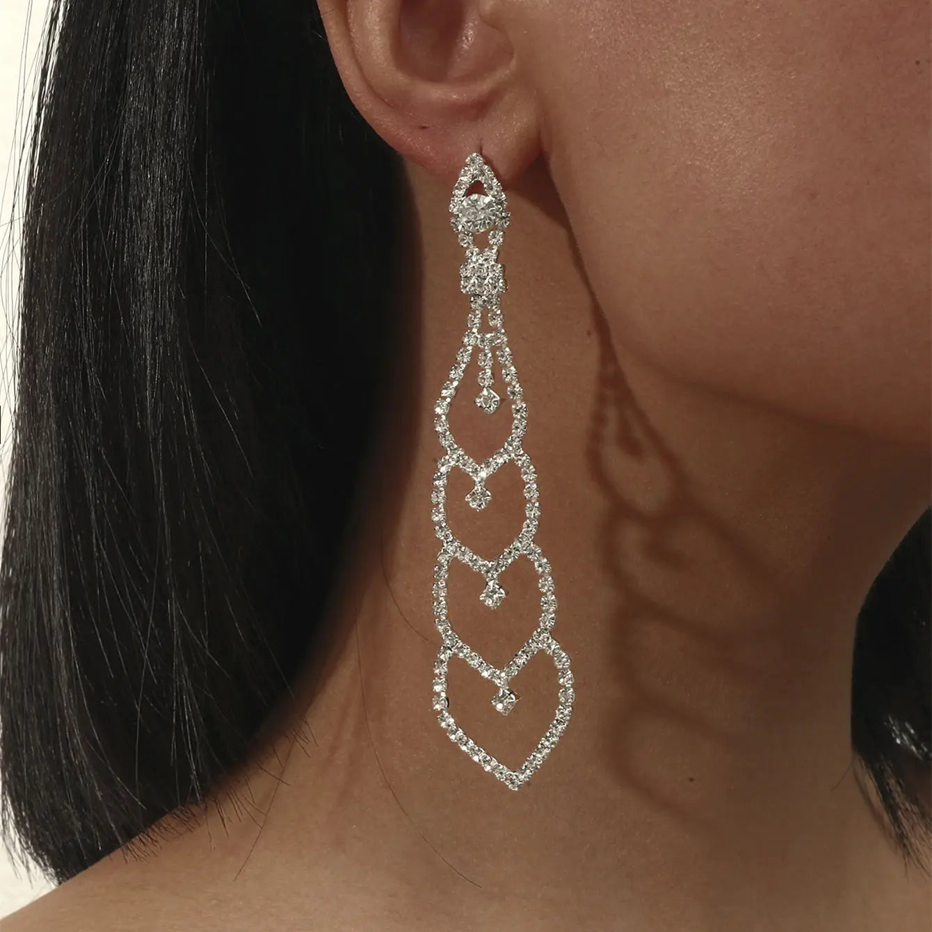 Boucles d’Oreilles Cristal Élégantes – Longues & Scintillantes | Spécial Soirée, Mariage & Événements – Le Monde de Cindy