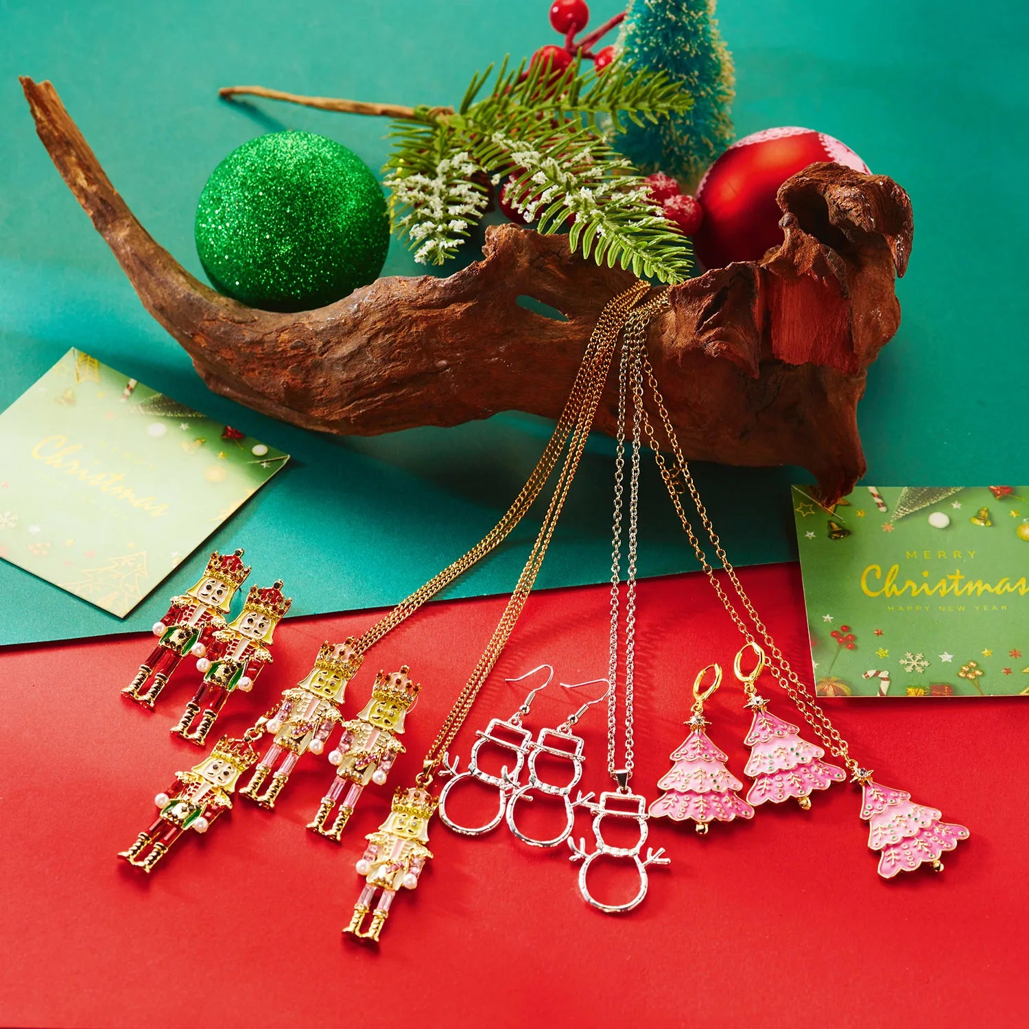 Boucles d’Oreilles Esprit Noël – Sapin, Flocon & Sucre d’Orge 🎄✨