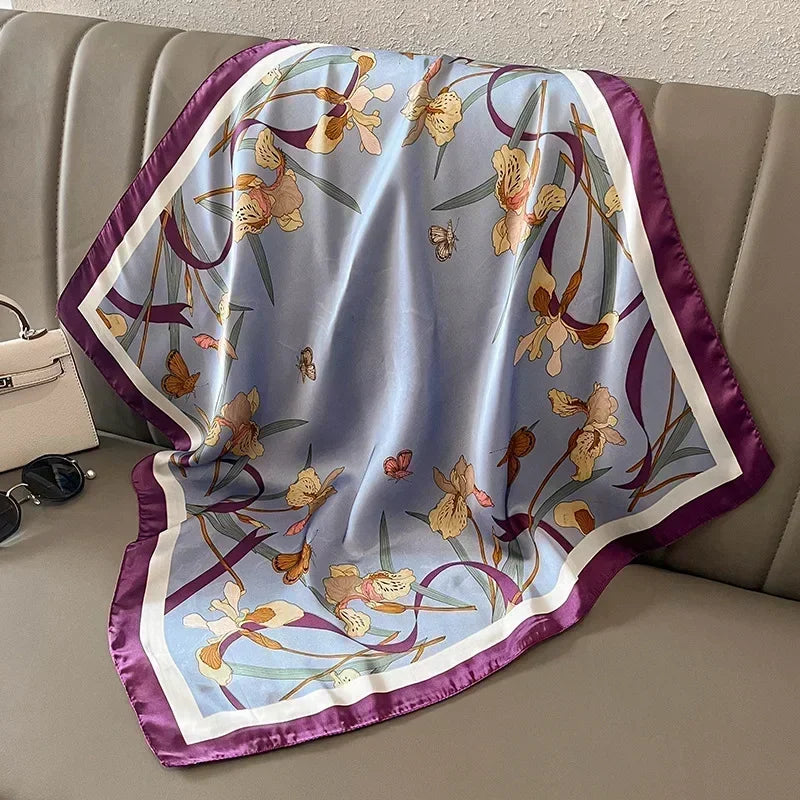 Foulard Carré Satiné Femme – Imprimé Élégant Style Soie | Accessoire Chic pour Cheveux, Cou ou Sac à Main
