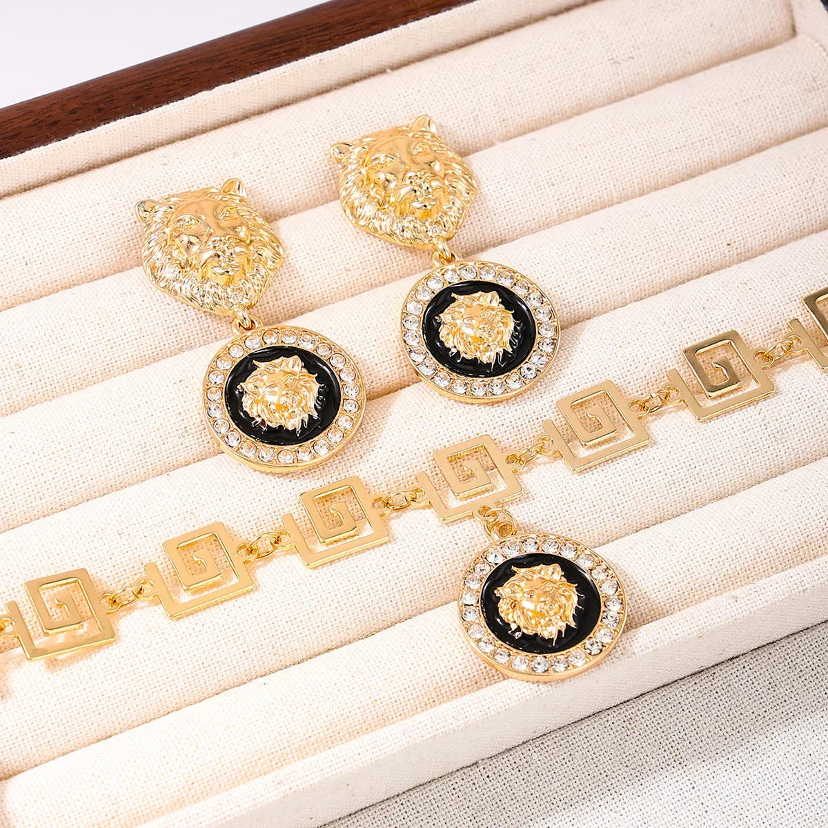 Parure de Bijoux Femme Tête de Lion Dorée – Collier & Boucles d’Oreilles Style Hip-Hop Chic | Bijoux Tendance Soirée