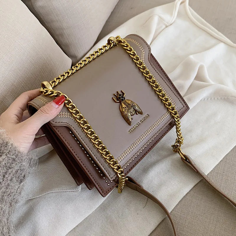 Sac à Main Femme Élégant Style Rétro – Design Abeille Dorée & Cuir de Qualité | Sac Bandoulière Chic et Tendance