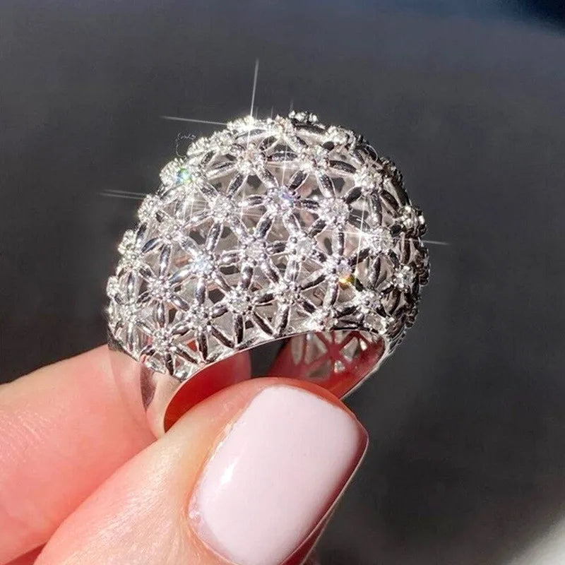 Bague de Fête en Argent 925 avec Zircons Étincelants – Design Luxueux et Raffiné | Bijou Élégant pour Femme