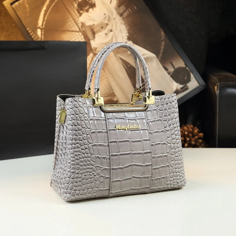 Sac à Main Femme Élégant Motif Crocodile – Modèle Luxe à Poignées Rigides et Finitions Dorées | Style Chic et Intemporel