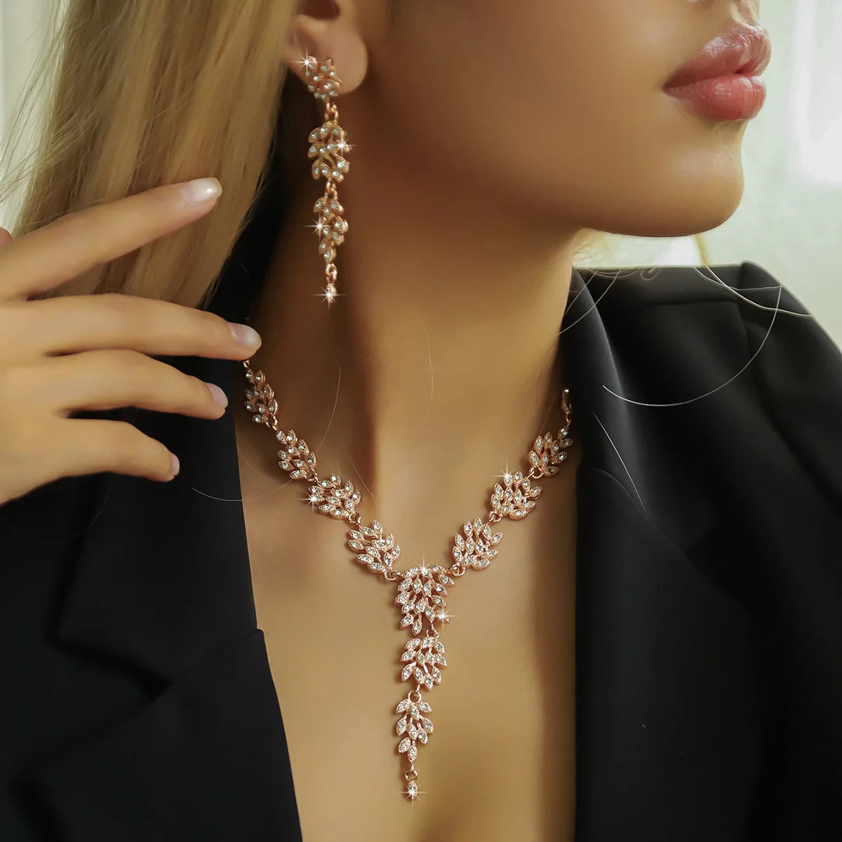 Ensemble de Bijoux 3 Pièces pour Femme – Collier et Boucles d’Oreilles Ajustables, Élégance Quotidienne & Soirée