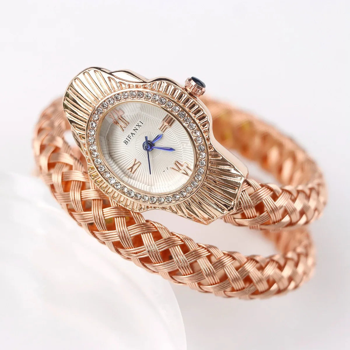 Montre Femme Serpent Élégante – Design Unique avec Pierre Bleue | Style Rétro & Luxe Intemporel